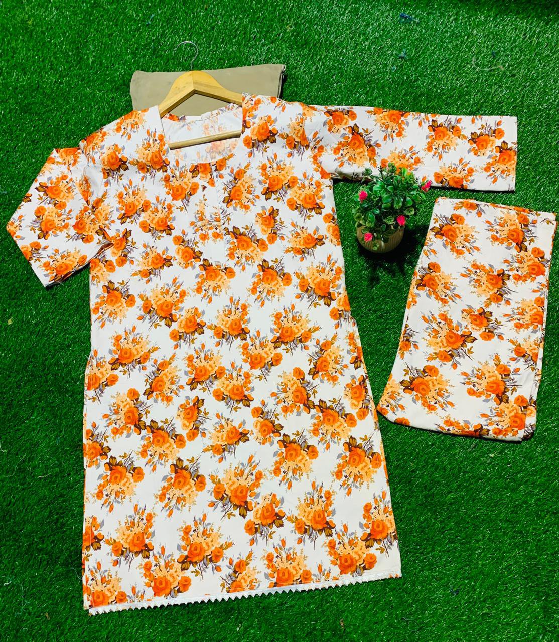 White & Orange Floral Khaddar Suit β Fresh Winter Elegance πΌπ§‘